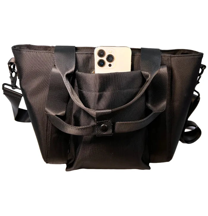 Phone inside the EscapeZone handbag Faraday pocket