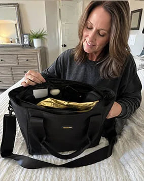 Customer photo with EscapeZone handbag