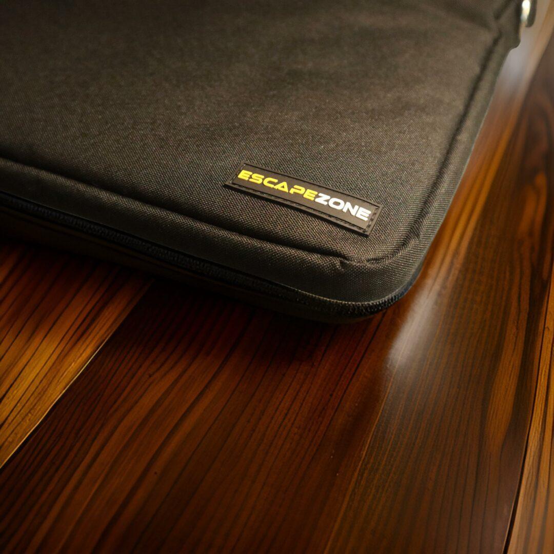 EscapeZone™ Faraday Laptop Shoulder Bag